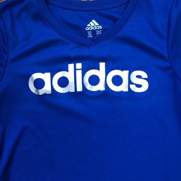 Girls Adidas V-neck Size XS (7/8) Blue Silver - Picture 2 of 3